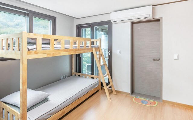 Leeon Guesthouse - Hostel
