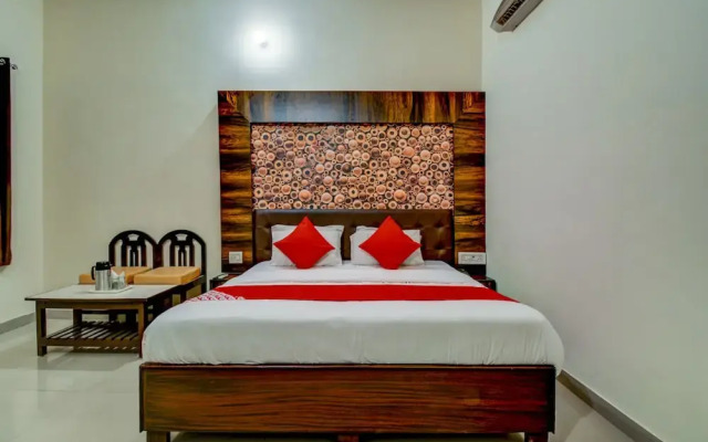 OYO 19951 Hotel Saif
