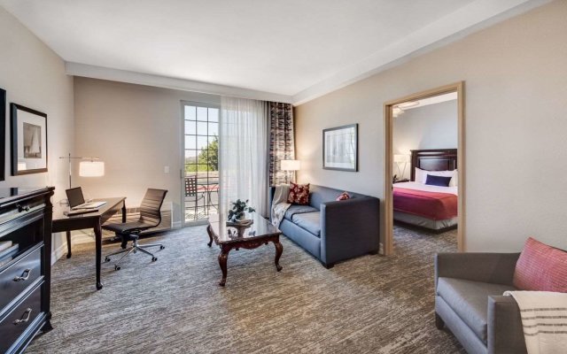 Ayres Suites Mission Viejo – Lake Forest