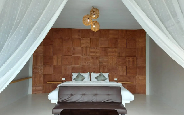 Tanaosri & Creekside Resort