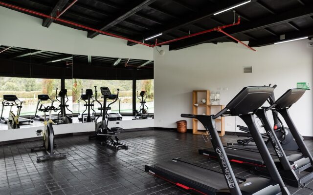 Apartasuite A 3 Min Del Aeropuerto Jmc