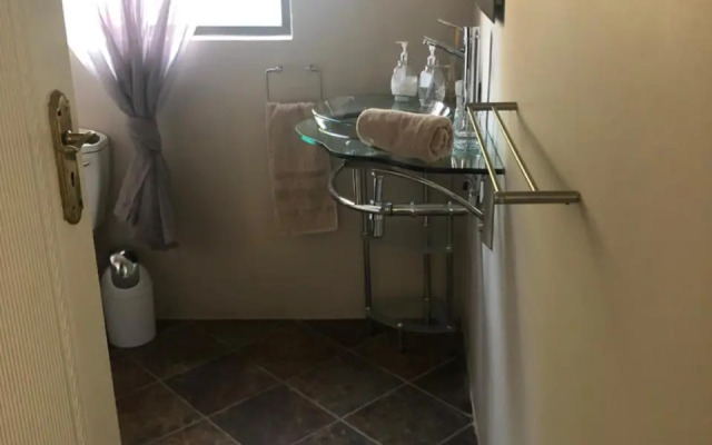 Annie’s Place Self Catering 2