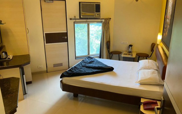 Panchavati Elite Inn – Guest Rooms – Nashik