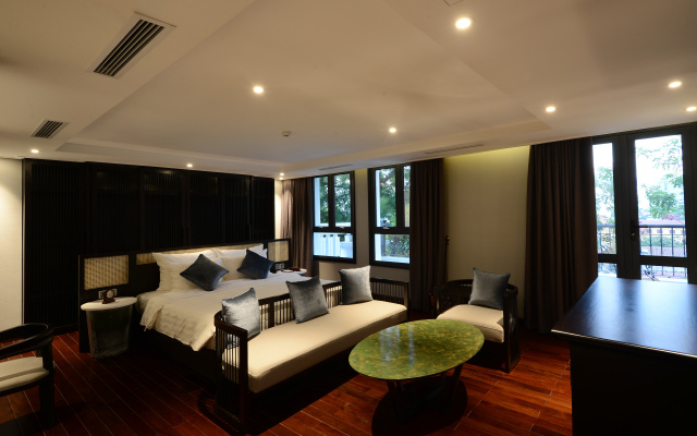 The Chi Boutique Hotel – Guest Rooms – Hanoi
