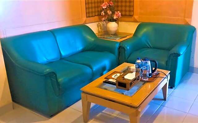 RR Wisata Indah Hotel