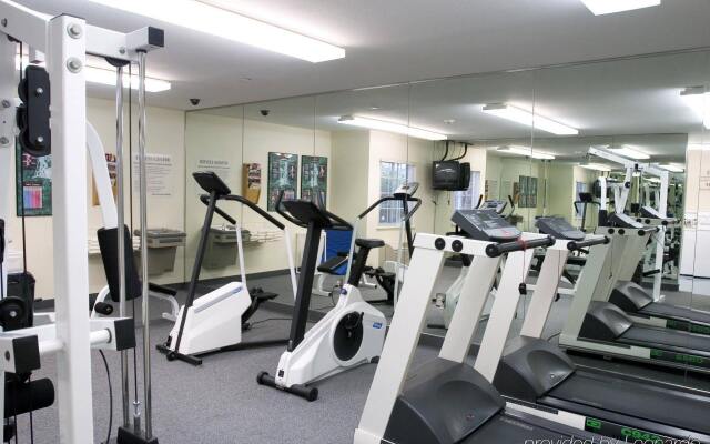 Sonesta Simply Suites Cleveland North Olmsted Airport