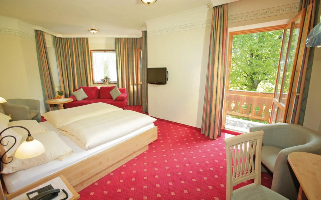 Postgasthof Hotel Rote-Wand