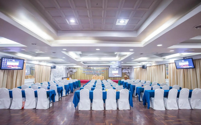 Lopburi Inn