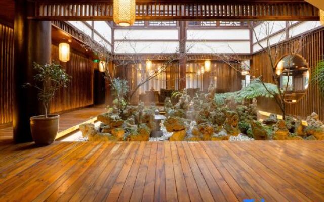 Zizai Inn
