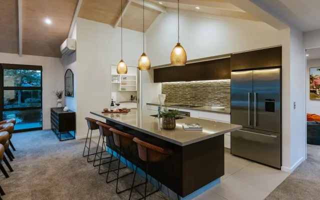 The Clearview House - Lake Views