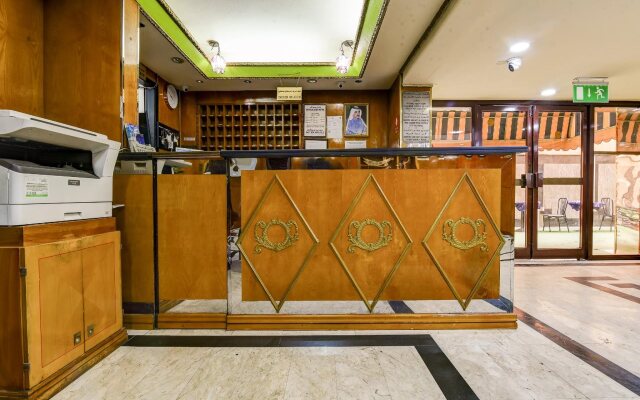 OYO 270 Dream Land Hotel