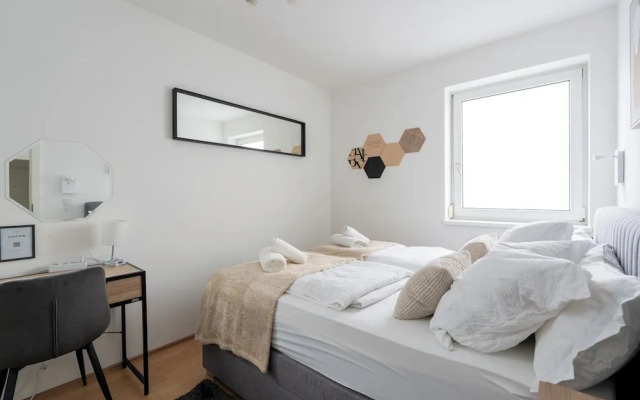 COY Apartments Steyr - Work & Relaxation