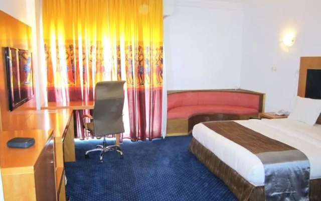 Leon Hôtel