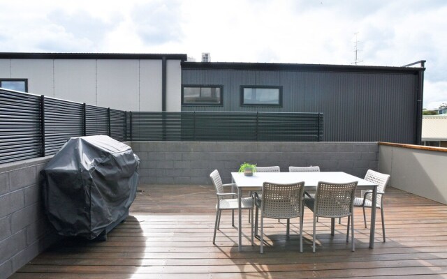 Luxe Townhouse 2 - Inlet Side