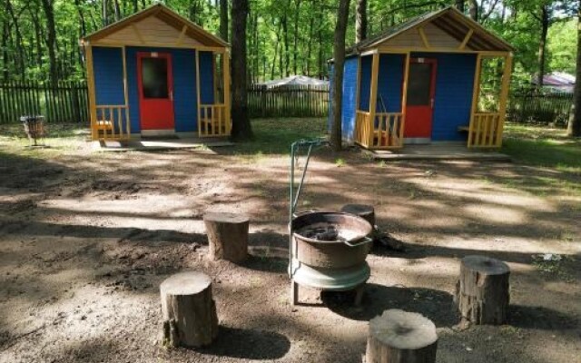 Dorcas Center & Camping