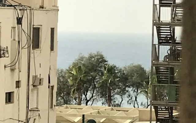 Royal Apartments On The Central Beach