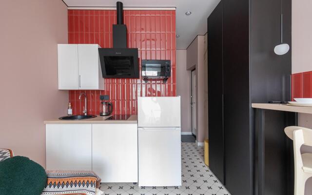 In an apartment on Birch Alley 19k2