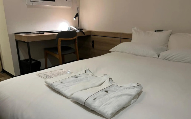 Tower Genova Airport Hotel & Conference Center