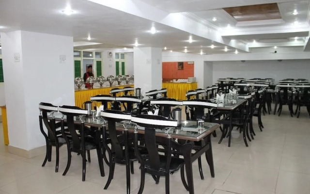 Holiday Plaza