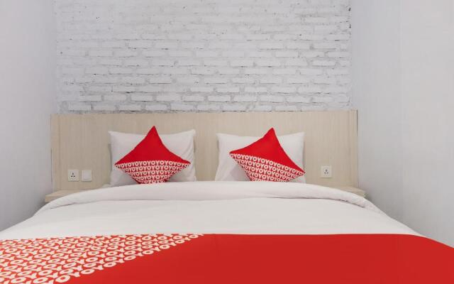 Super OYO 3150 Theodore Homestay