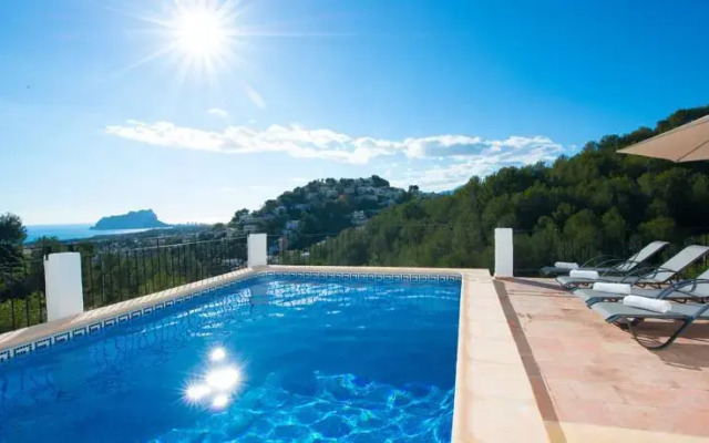 Villa Nebua