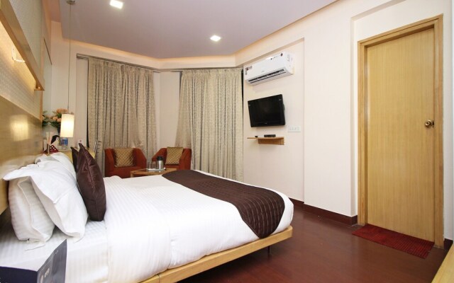 OYO 9542 The Blue Heaven Banipark