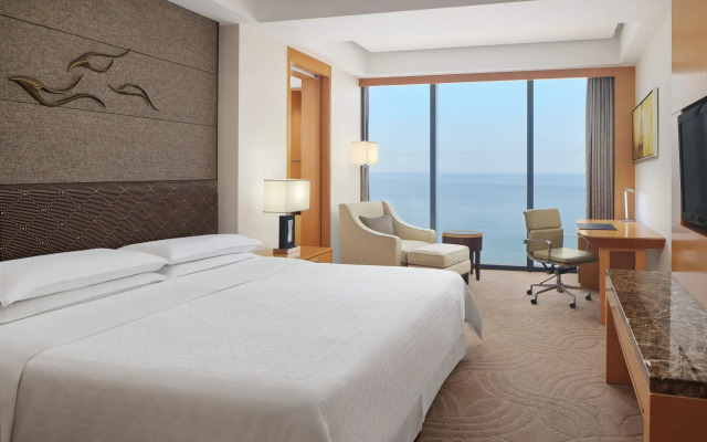 Sheraton Yantai Golden Beach Resort