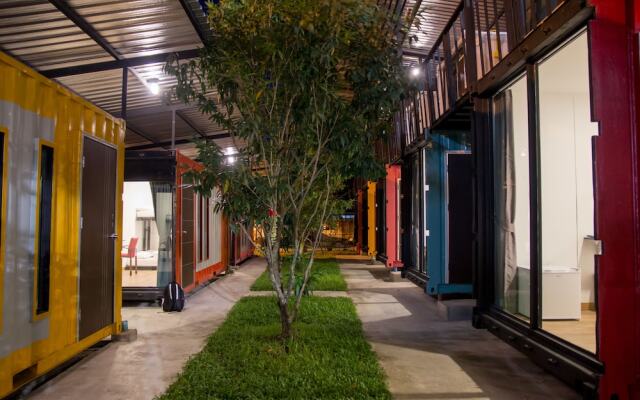 OYO 673 Nice Sleep Box Hotel