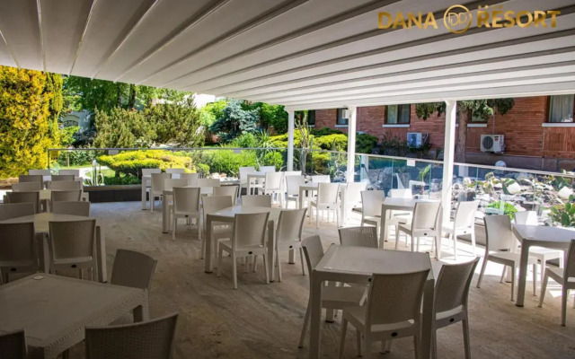 Dana Resort