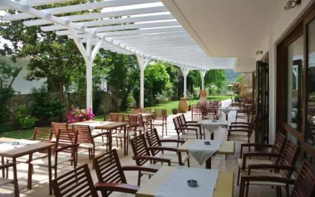 Hotel Milies