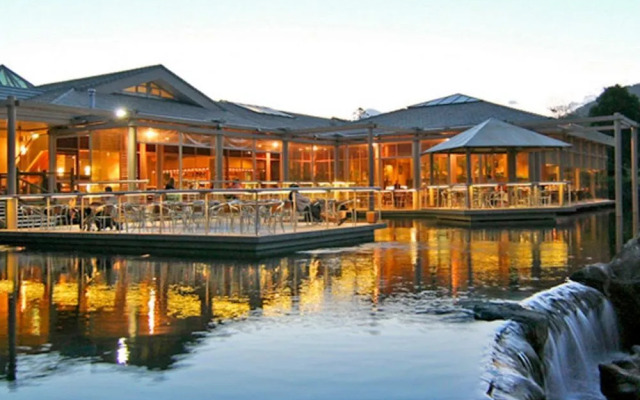 Pacific Bay Resort
