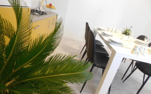 Holiday Home Palm Tree
