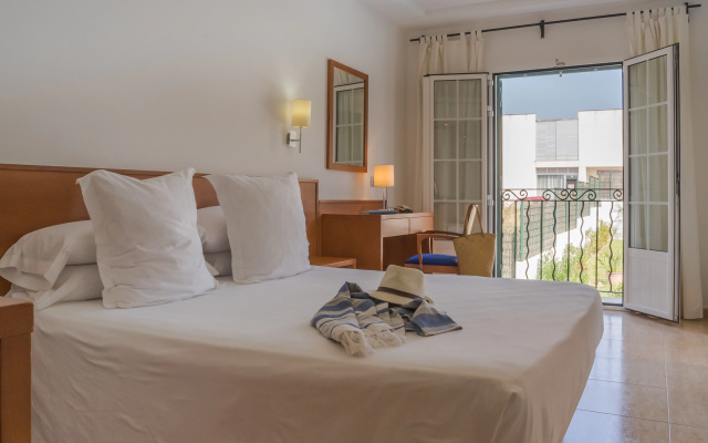 Hotel Jeni & Restaurant