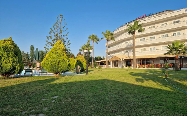Regina Hotel