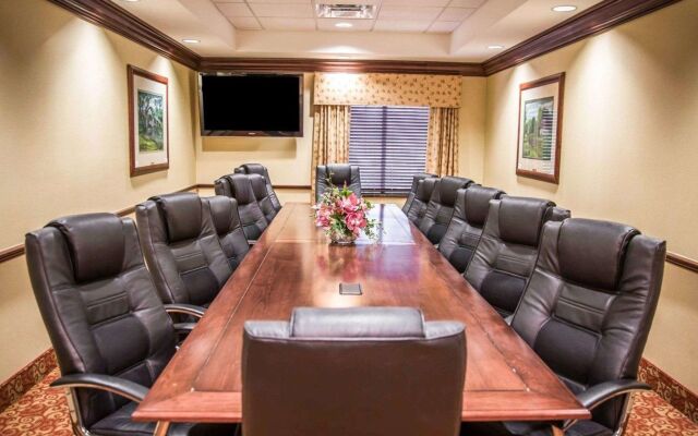 Holiday Inn Express & Suites Clear Spring by IHG