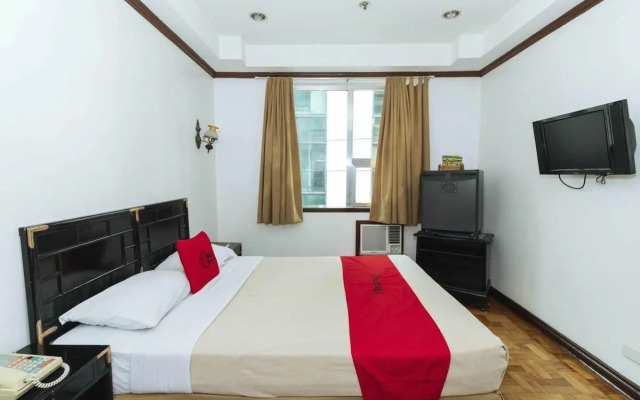 RedDoorz near Rockwell Mall