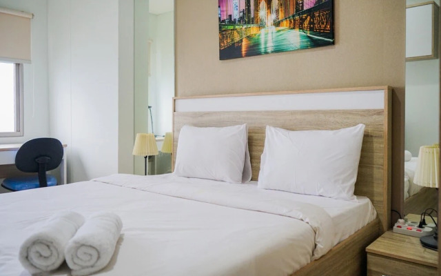 Best Location Studio Apartment at Springwood Residence
