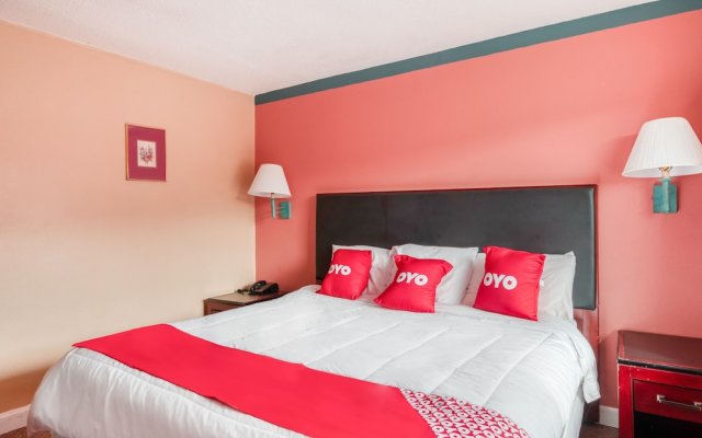 Hotel Fayetteville S Eastern Blvd by OYO Rooms