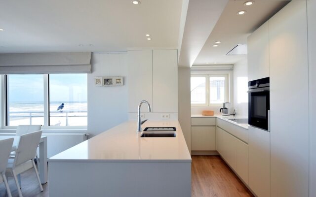 Golf Apartment With Balcony Near the sea