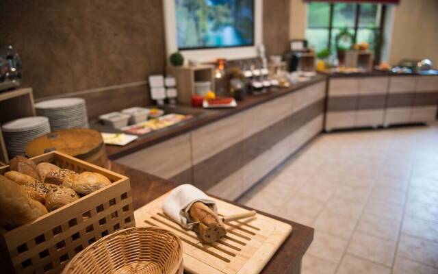 Flair Waldhotel Mellestollen