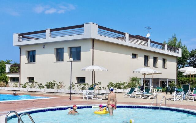 Residence with pool in San Vincenzo
