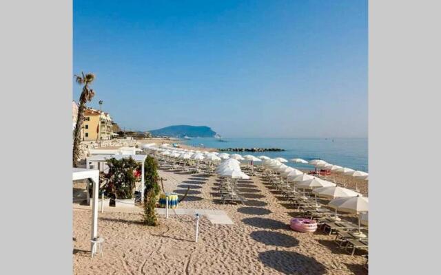 Apartment of Infinity