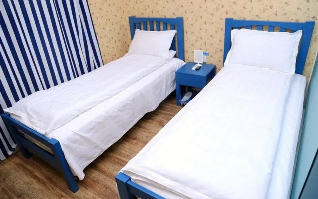 Dalian Warm Seaside Hostel
