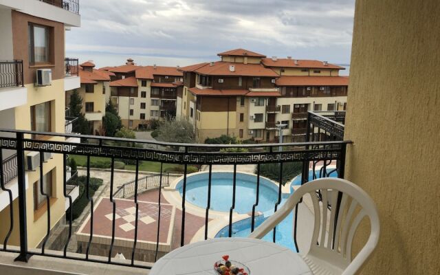 D&C Apartments in Garden of Eden