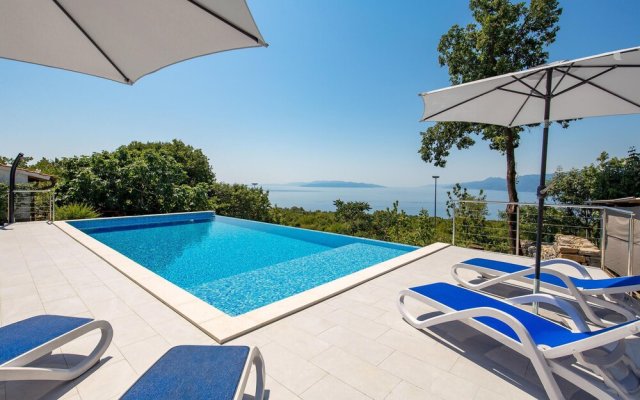 Awesome Apartment in Rijeka With Wifi and Outdoor Swimming Pool