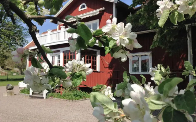 Kroksta Gård