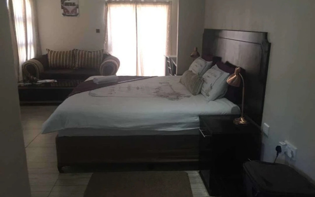 Eagle Suites Guest House