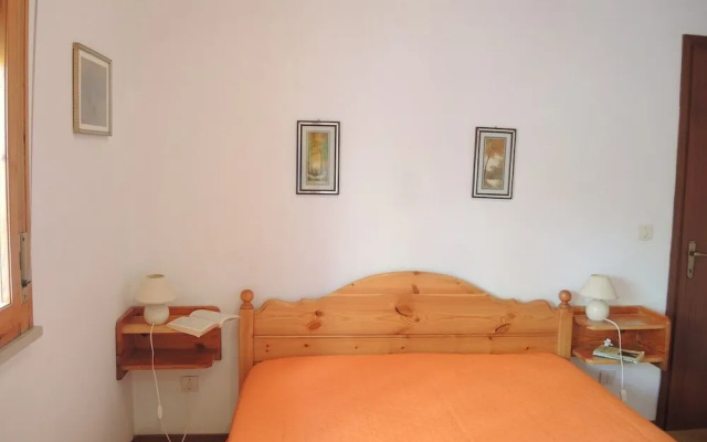 Spacious Flat With Common Pools and Kids'play Area