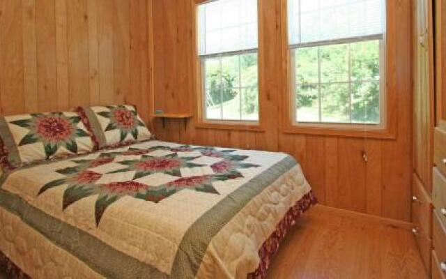 Robin Hill Camping Resort Premium Cottage 1