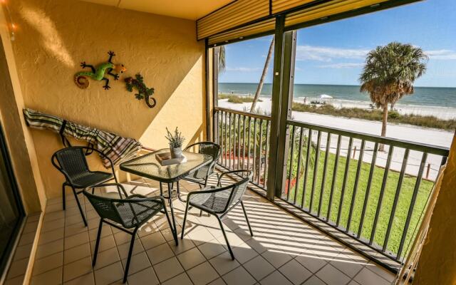 Cane Palm Beach Club 105